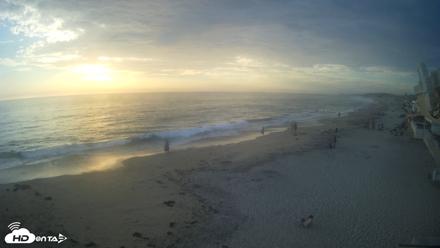17th St. Del Mar Beach - 4K NW View Live Cam - Jul 12, 2026, 7:12pm PDT