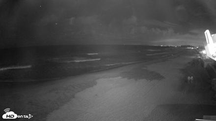 17th St. Del Mar Beach - 4K NW View Live Cam - May 28, 2026, 9:36pm PDT