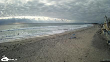 17th St. Del Mar Beach - 4K NW View Live Cam - May 26, 2026, 5:43pm PDT