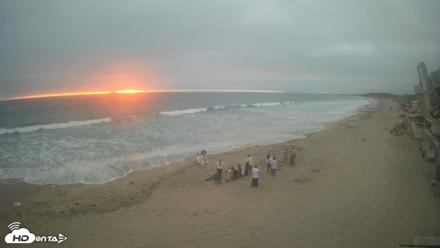 17th St. Del Mar Beach - 4K NW View Live Cam - Jun 27, 2026, 7:56pm PDT
