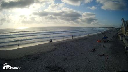 17th St. Del Mar Beach - 4K NW View Live Cam - Jun 7, 2026, 6:20pm PDT