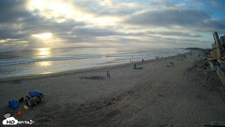 17th St. Del Mar Beach - 4K NW View Live Cam - May 9, 2026, 7:01pm PDT