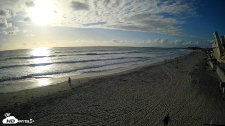 17th St. Del Mar Beach - 4K NW View Live Cam - May 27, 2026, 6:26pm PDT