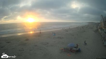 17th St. Del Mar Beach - 4K NW View Live Cam - Jul 4, 2026, 7:52pm PDT