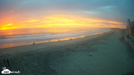 17th St. Del Mar Beach - 4K NW View Live Cam - Sep 27, 2026, 6:41pm PDT