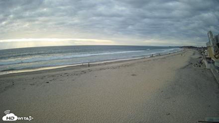 17th St. Del Mar Beach - 4K NW View Live Cam - May 3, 2026, 6:12pm PDT