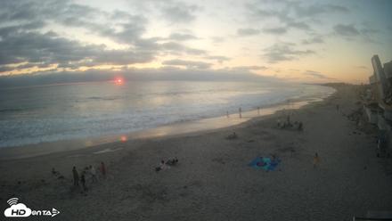 17th St. Del Mar Beach - 4K NW View Live Cam - Jun 26, 2026, 7:59pm PDT