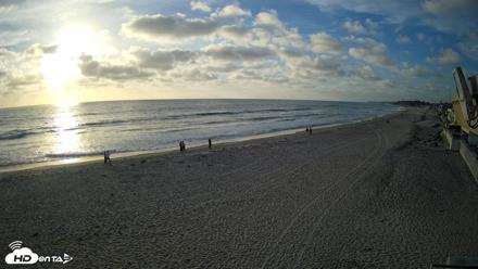 17th St. Del Mar Beach - 4K NW View Live Cam - Apr 29, 2026, 6:39pm PDT