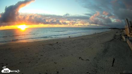 17th St. Del Mar Beach - 4K NW View Live Cam - Apr 21, 2026, 7:24pm PDT