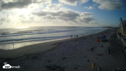 17th St. Del Mar Beach - 4K NW View Live Cam - Jun 7, 2026, 6:17pm PDT
