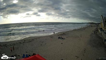 17th St. Del Mar Beach - 4K NW View Live Cam - May 25, 2026, 6:09pm PDT