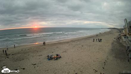 17th St. Del Mar Beach - 4K NW View Live Cam - May 23, 2026, 7:45pm PDT