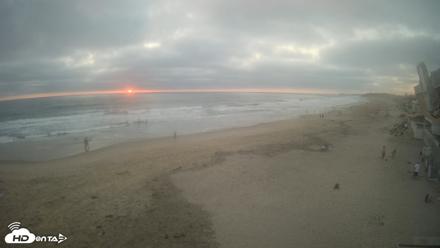 17th St. Del Mar Beach - 4K NW View Live Cam - Jul 7, 2026, 7:58pm PDT