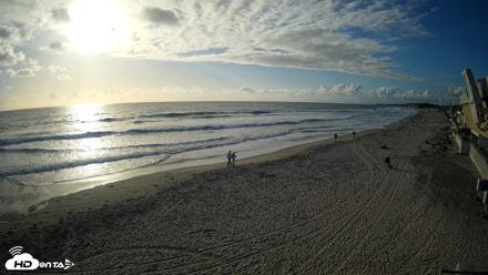 17th St. Del Mar Beach - 4K NW View Live Cam - May 27, 2026, 6:26pm PDT