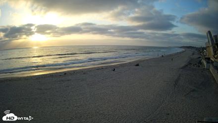 17th St. Del Mar Beach - 4K NW View Live Cam - Apr 30, 2026, 6:57pm PDT