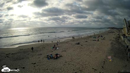 17th St. Del Mar Beach - 4K NW View Live Cam - May 23, 2026, 6:04pm PDT