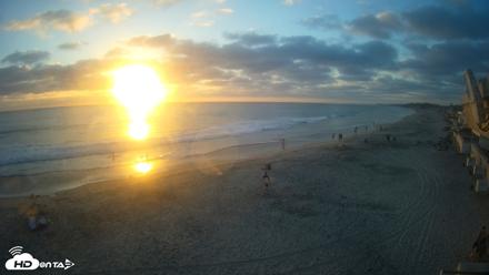 17th St. Del Mar Beach - 4K NW View Live Cam - Jul 1, 2026, 7:45pm PDT