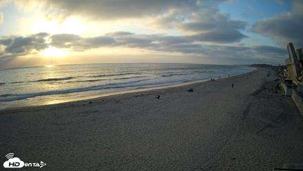17th St. Del Mar Beach - 4K NW View Live Cam - Apr 30, 2026, 6:58pm PDT