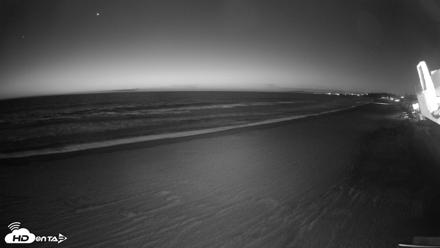 17th St. Del Mar Beach - 4K NW View Live Cam - May 13, 2026, 8:38pm PDT