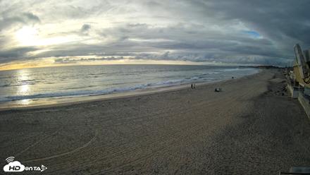 17th St. Del Mar Beach - 4K NW View Live Cam - Apr 12, 2026, 6:26pm PDT