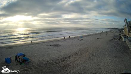 17th St. Del Mar Beach - 4K NW View Live Cam - May 9, 2026, 6:40pm PDT