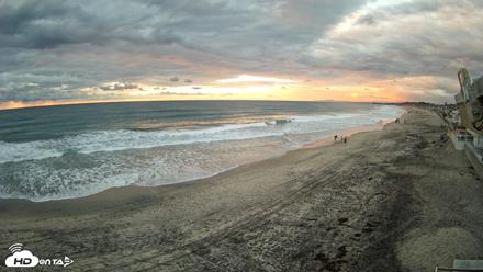 17th St. Del Mar Beach - 4K NW View Live Cam - Oct 23, 2026, 5:59pm PDT