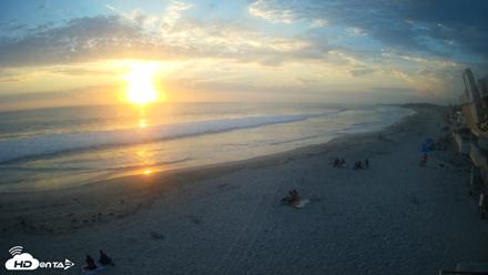 17th St. Del Mar Beach - 4K NW View Live Cam - Jun 23, 2026, 7:47pm PDT