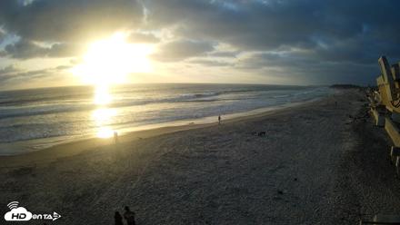 17th St. Del Mar Beach - 4K NW View Live Cam - Jun 2, 2026, 7:22pm PDT