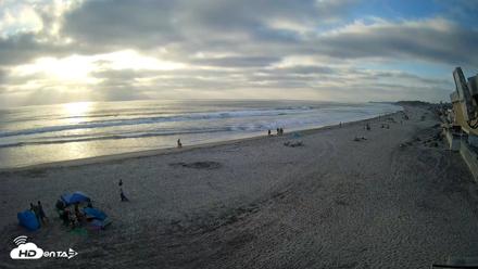 17th St. Del Mar Beach - 4K NW View Live Cam - May 9, 2026, 6:43pm PDT