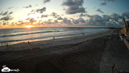 17th St. Del Mar Beach - 4K NW View Live Cam - May 5, 2026, 7:33pm PDT