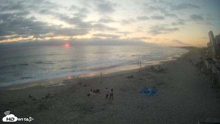 17th St. Del Mar Beach - 4K NW View Live Cam - Jun 26, 2026, 7:59pm PDT