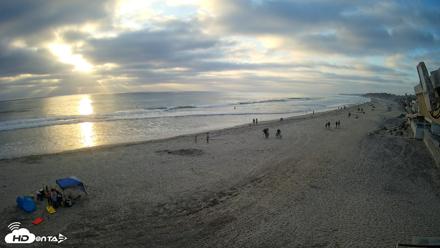 17th St. Del Mar Beach - 4K NW View Live Cam - May 9, 2026, 7:04pm PDT