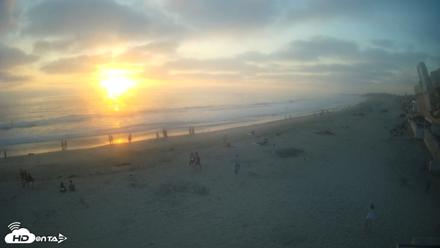 17th St. Del Mar Beach - 4K NW View Live Cam - Jul 19, 2026, 7:48pm PDT