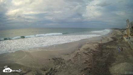 17th St. Del Mar Beach - 4K NW View Live Cam - Oct 21, 2026, 5:17pm PDT
