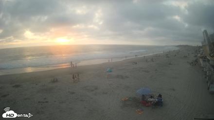 17th St. Del Mar Beach - 4K NW View Live Cam - Jul 4, 2026, 7:55pm PDT