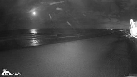 17th St. Del Mar Beach - 4K NW View Live Cam - Apr 23, 2026, 12:35am PDT