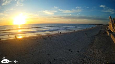 17th St. Del Mar Beach - 4K NW View Live Cam - Apr 23, 2026, 7:14pm PDT