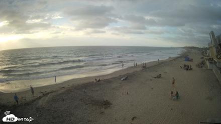 17th St. Del Mar Beach - 4K NW View Live Cam - Sep 20, 2026, 5:49pm PDT