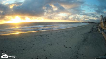 17th St. Del Mar Beach - 4K NW View Live Cam - Apr 21, 2026, 7:08pm PDT