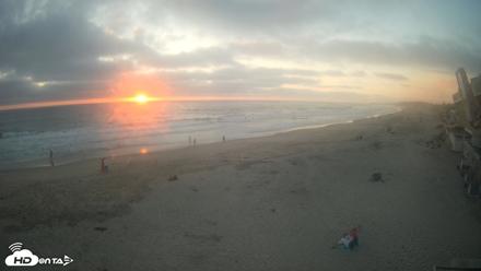 17th St. Del Mar Beach - 4K NW View Live Cam - Jul 6, 2026, 7:56pm PDT