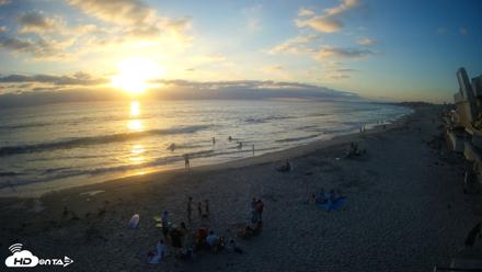 17th St. Del Mar Beach - 4K NW View Live Cam - Jun 26, 2026, 7:40pm PDT