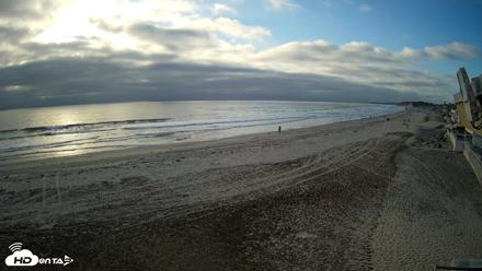 17th St. Del Mar Beach - 4K NW View Live Cam - May 7, 2026, 6:25pm PDT