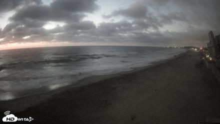 17th St. Del Mar Beach - 4K NW View Live Cam - Sep 22, 2026, 7:17pm PDT