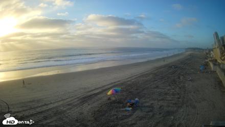 17th St. Del Mar Beach - 4K NW View Live Cam - Sep 30, 2026, 5:57pm PDT