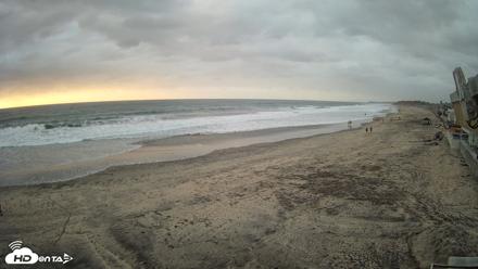 17th St. Del Mar Beach - 4K NW View Live Cam - Oct 11, 2026, 5:56pm PDT