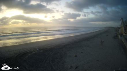17th St. Del Mar Beach - 4K NW View Live Cam - Sep 15, 2026, 7:14pm PDT