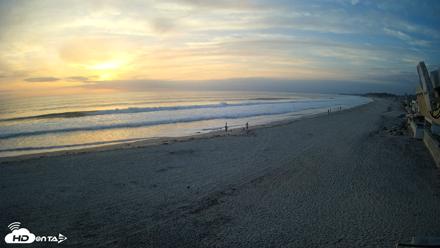 17th St. Del Mar Beach - 4K NW View Live Cam - May 12, 2026, 7:30pm PDT