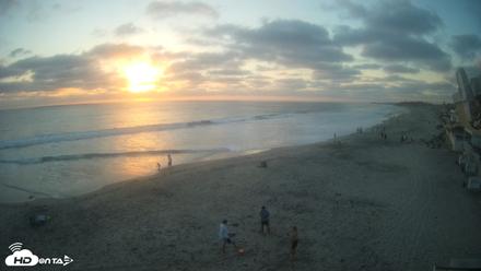 17th St. Del Mar Beach - 4K NW View Live Cam - Jul 1, 2026, 7:53pm PDT
