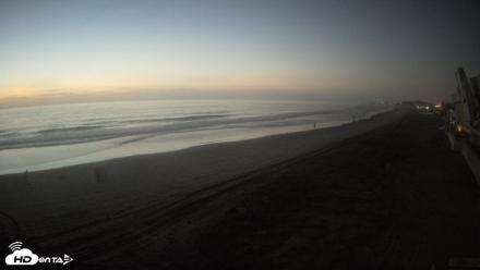 17th St. Del Mar Beach - 4K NW View Live Cam - Sep 30, 2026, 7:07pm PDT