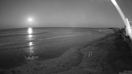 17th St. Del Mar Beach - 4K NW View Live Cam - Feb 1, 2026, 6:12am PST